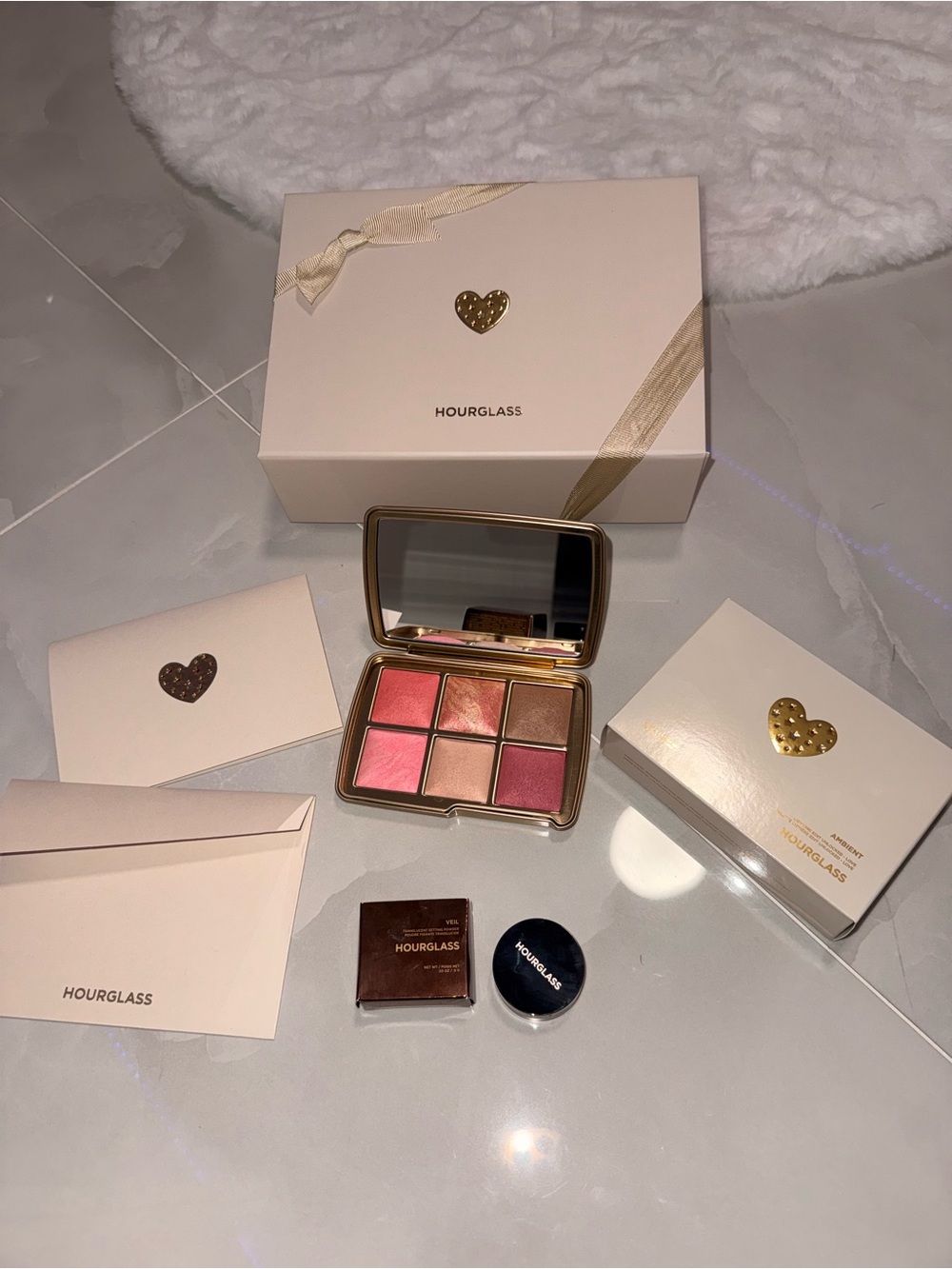 Hourglass Love Soft Pink & Rose Cheek + Eye Palette